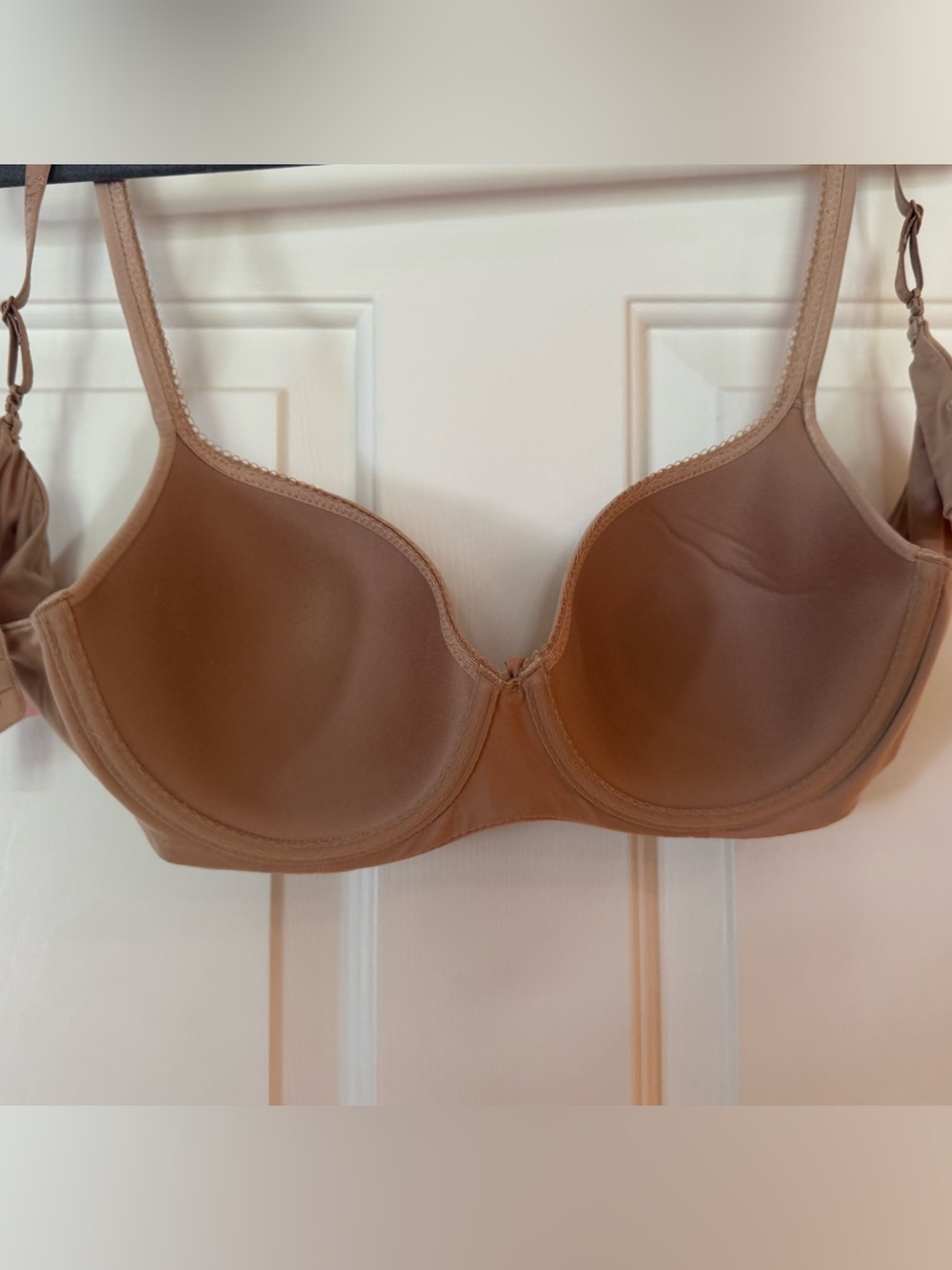 Victoria’s Secret Body by Victoria Demi Bra, 38C - Picture 3 of 10